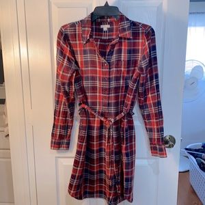 Super cute midi flannel patterned Gap dress
